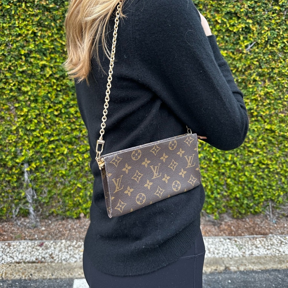 Authentic Louis Vuitton Pouch Clutch / Crossbody
